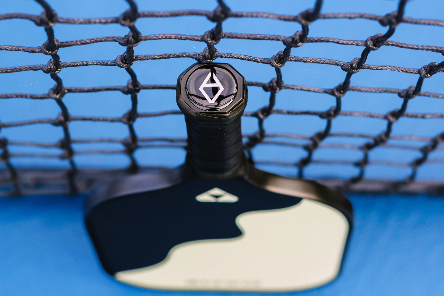 The Silhouette Paddle - Honey Yellow